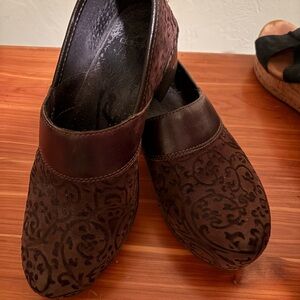 Dansko Brown Patterned Mules